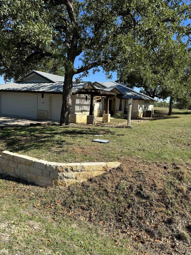 509 Big Spur S in Horseshoe Bay, TX - Building Photo - Building Photo