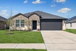 3505 Rockefeller Rd in Texas City, TX - Building Photo