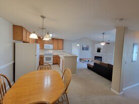 4755 Hahns Peak Dr, Unit 201 in Loveland, CO - Building Photo