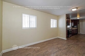 1522 W 60th St in Los Angeles, CA - Building Photo - Building Photo