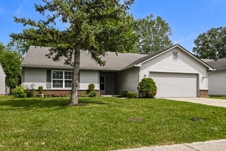 6261 Hazelhatch Dr in Indianapolis, IN - Building Photo - Building Photo