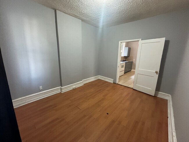 4243 Salem St in Philadelphia, PA - Building Photo - Building Photo