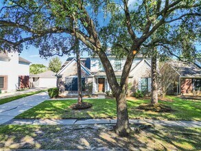 2108 Autumn Cove Dr in League City, TX - Foto de edificio - Building Photo