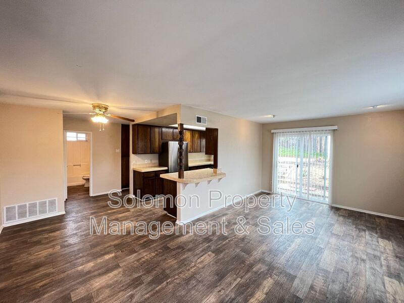 1008 Santa Fe Dr in Encinitas, CA - Building Photo