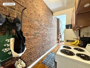 1670 York Ave in New York, NY - Building Photo - Building Photo