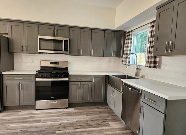 1226 Alexandria Ave-Unit -1226 in Los Angeles, CA - Building Photo - Building Photo