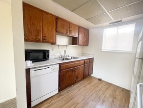 5801 W Washington Ave in Las Vegas, NV - Foto de edificio - Building Photo