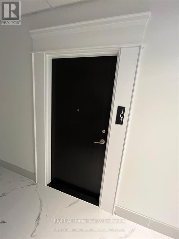 1936 Rymal Rd E in Hamilton, ON - Building Photo - Building Photo