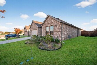 13092 Mizell Ln in Providence Village, TX - Building Photo - Building Photo