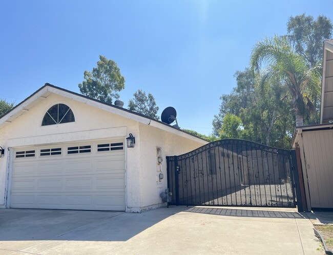 1389 Oriole Pl in Chula Vista, CA - Building Photo - Building Photo