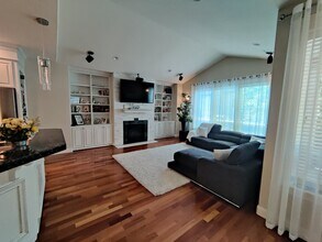 1292 E Lucas St in La Center, WA - Building Photo - Building Photo