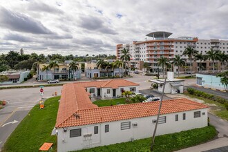 Villa L'homme Motel in Dania Beach, FL - Building Photo - Building Photo