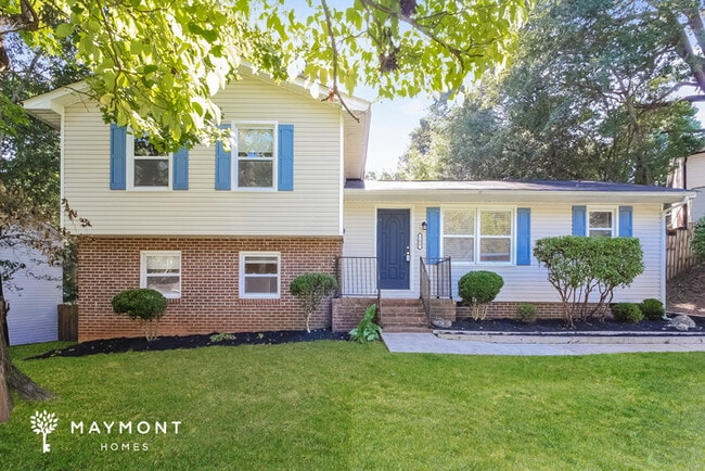 property at 204 Chuckwood Dr