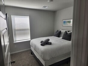 8110 Alpine Bearberry Dr in Houston, TX - Building Photo - Building Photo