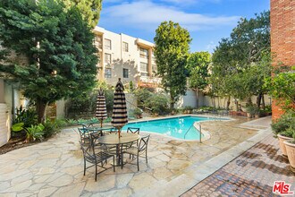 1440 Veteran Ave, Unit 263 in Los Angeles, CA - Building Photo - Building Photo