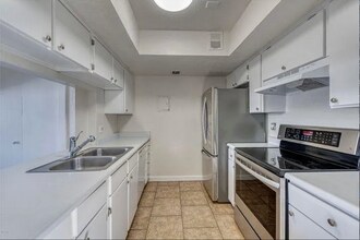 4240 N Longview Ave in Phoenix, AZ - Building Photo - Building Photo