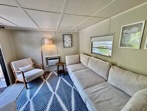 34 Dondi Rd in Key West, FL - Building Photo - Building Photo