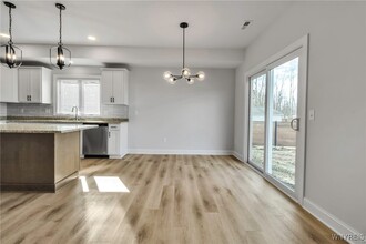 6116 New Taylor Rd in Orchard Park, NY - Building Photo - Building Photo