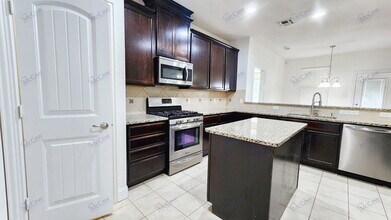 3808 Hazelhurst Dr in Frisco, TX - Building Photo - Building Photo