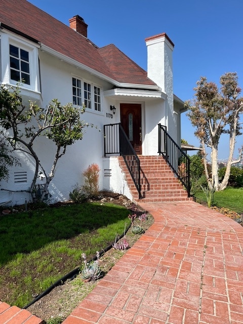 property at 1170 W Summerland Ave