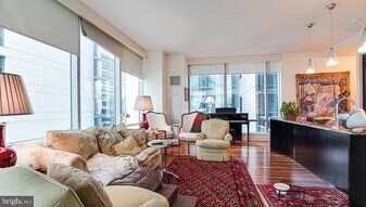 1414 S Penn Square in Philadelphia, PA - Building Photo