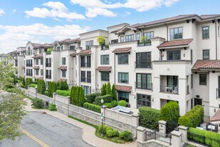 VillaBXV in Bronxville, NY - Building Photo