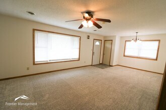 2332 Bellehaven Rd in Manhattan, KS - Building Photo - Building Photo