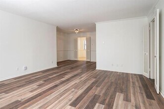 10767 Villager Rd in Dallas, TX - Building Photo - Building Photo