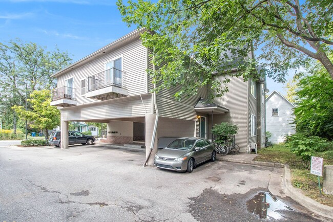 316 Beakes St in Ann Arbor, MI - Foto de edificio - Building Photo