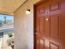 2217 N Jones Blvd in Las Vegas, NV - Building Photo