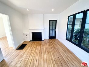 7956 Norton Ave in West Hollywood, CA - Building Photo - Building Photo