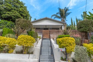529 Isabel St in Los Angeles, CA - Building Photo