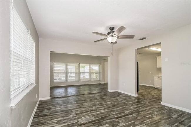 52 Community Dr in Debary, FL - Foto de edificio - Building Photo