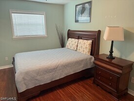 3328 N Key Dr in North Fort Myers, FL - Building Photo