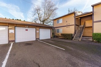 621 SE 121st Ave in Vancouver, WA - Building Photo - Building Photo