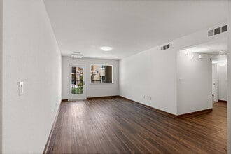 Walnut Place & Walnut Terrace in Greenfield, CA - Building Photo - Building Photo
