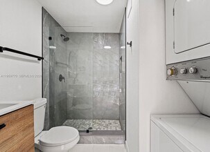 921 NW 22nd Ct in Miami, FL - Building Photo - Building Photo