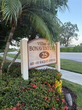 679 Racquet Club Rd in Weston, FL - Building Photo - Building Photo