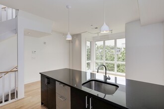 215 Upshur St NW, Unit 4 in Washington, DC - Building Photo - Building Photo