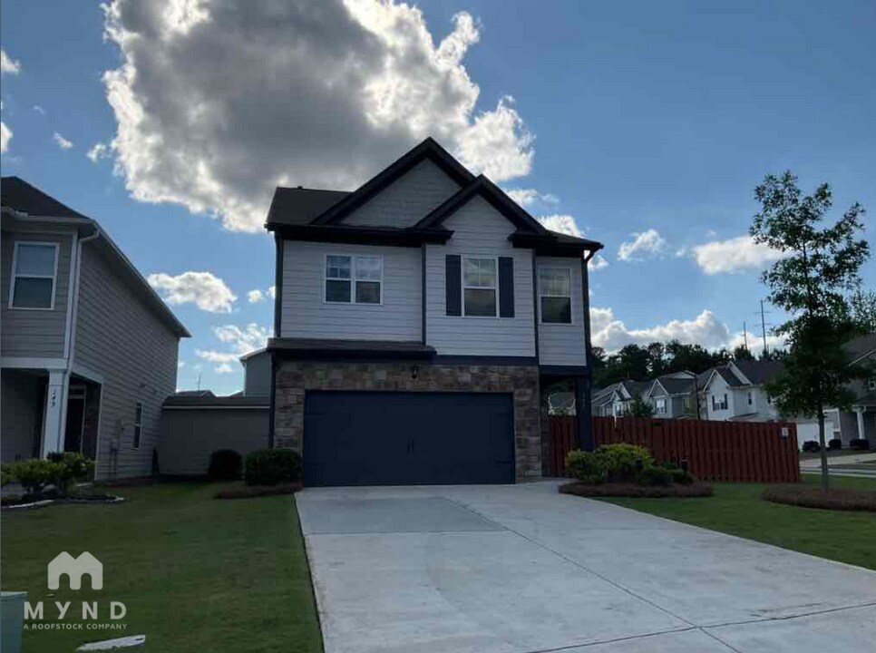 151 Woodhouse Cir in Acworth, GA - Building Photo