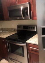 3710 NW 21st St-Unit -102 in Lauderdale Lakes, FL - Building Photo - Building Photo