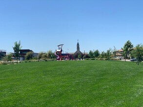 1025 Dennington Pl in Roseville, CA - Building Photo - Building Photo