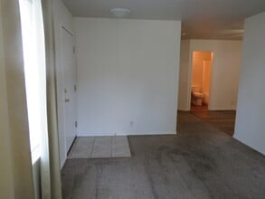 2112 S Longmont Ave in Boise, ID - Building Photo - Building Photo