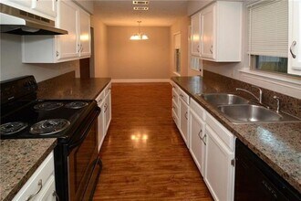 925 Baldwin St in Denton, TX - Building Photo - Building Photo