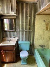 2837 W Laurel St in Shreveport, LA - Building Photo - Building Photo