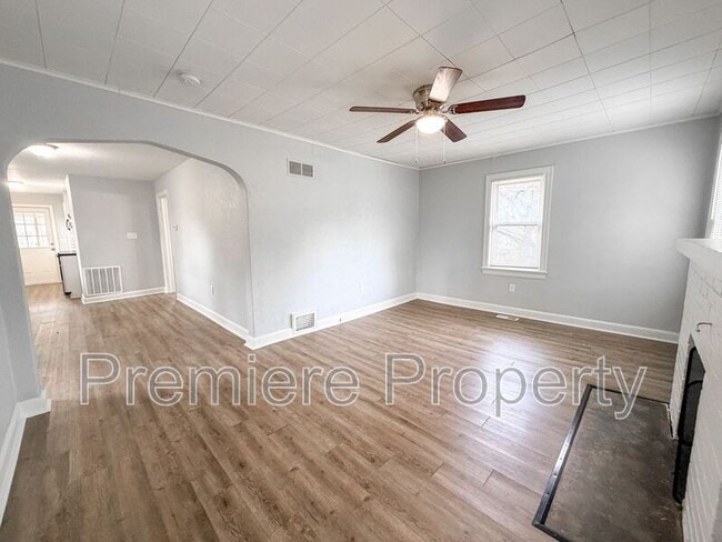 property at 36 N Poe St