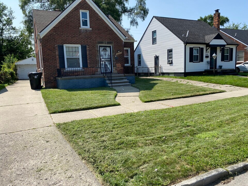 19691 Rogge St in Detroit, MI - Building Photo