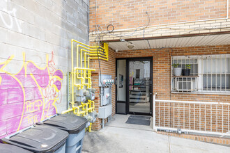 408 Harman St in Brooklyn, NY - Building Photo - Building Photo