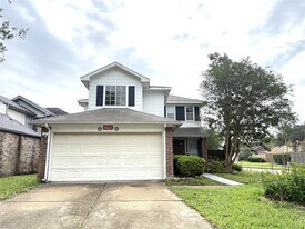 9023 Kalewood Dr in Houston, TX - Building Photo