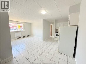 892 Campbell Ave in Windsor, ON - Building Photo - Building Photo